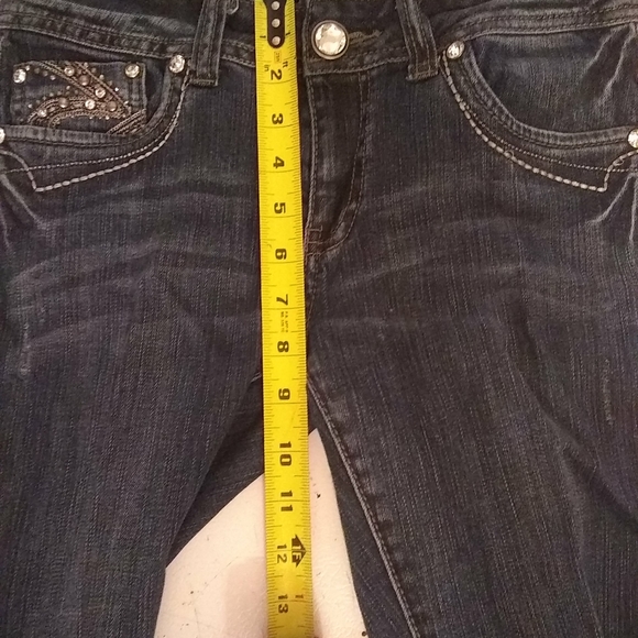 L A Idol Pants Womens Capris Blue Jeans Embroidery Rhinestones Size 31"/22ins - Picture 8 of 10